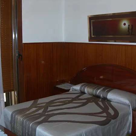 Estefania ゲストハウス サラマンカ