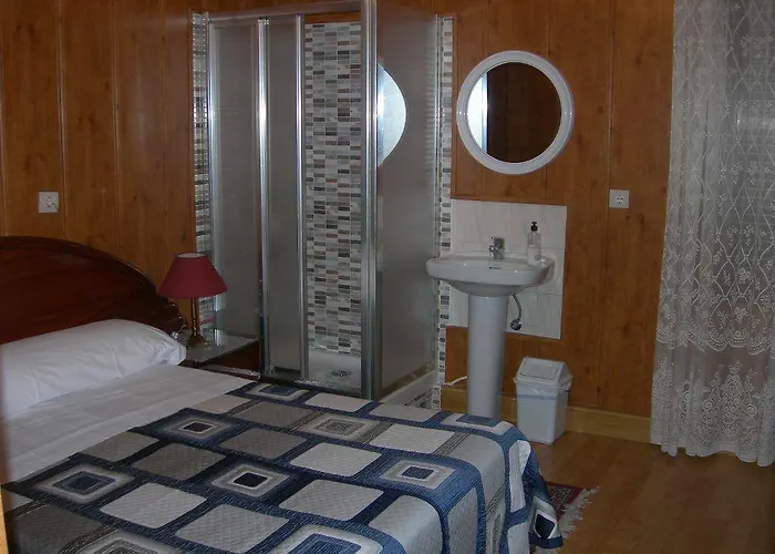 埃斯特法尼亚旅馆 3*