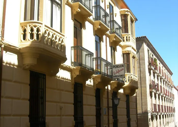 埃斯特法尼亚旅馆 萨拉曼卡