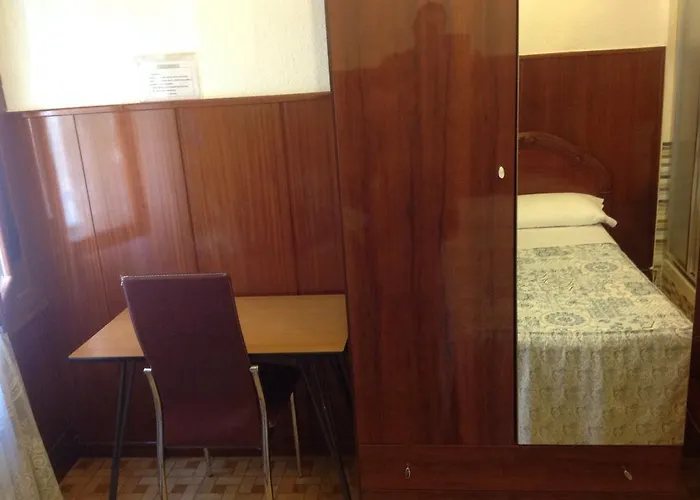 埃斯特法尼亚旅馆