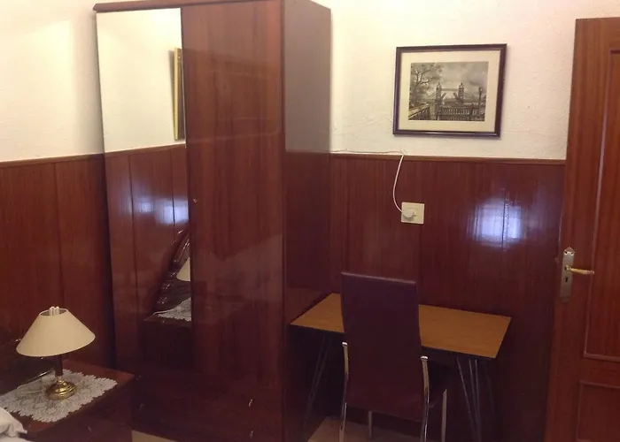 埃斯特法尼亚旅馆