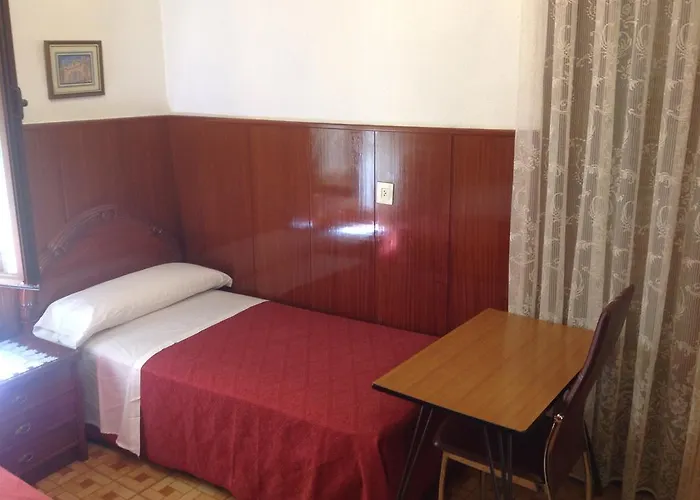 埃斯特法尼亚旅馆