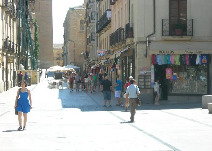 埃斯特法尼亚旅馆 3*